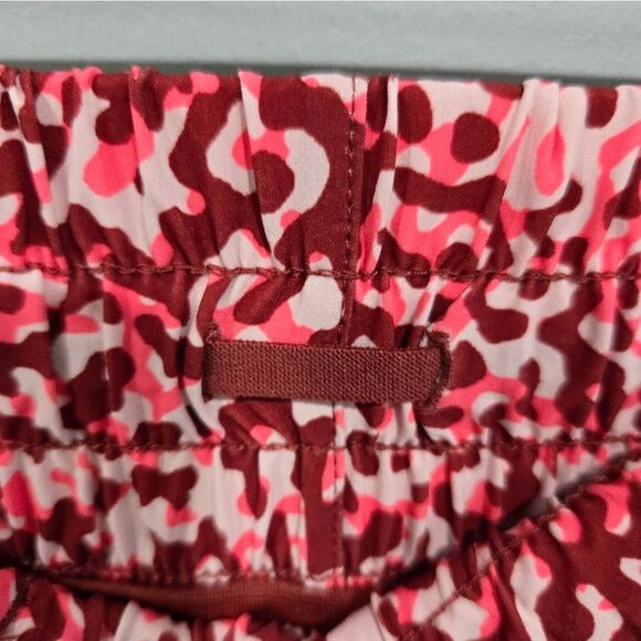 🐢 Athleta Mesh Racer Run High Rise 3" Short Size XS NWOT - Picture 6 of 14